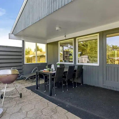 Davida - 400m From The Sea In Lolland- Falster And Mon By Interhome Semesterbostad *