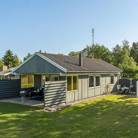 Prázdninový dům Davida - 400m From The Sea In Lolland- Falster And Mon By Interhome Bøtø By