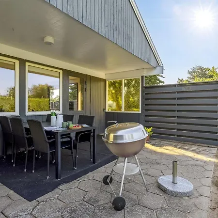 Davida - 400m From The Sea By Interhome Bøtø By