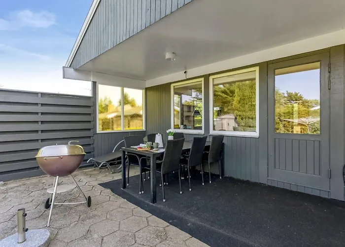 Semesterbostad Davida - 400m From The Sea By Interhome